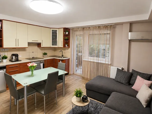 Eladó lakás Komló, Kökönyös, Jó szerencsét utca 55 nm