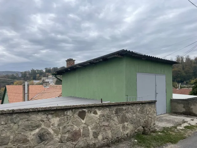 Eladó ház Komló, Nyár utca  75 nm