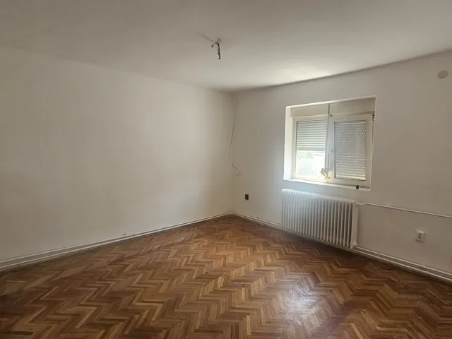 Eladó ház Komló 150 nm
