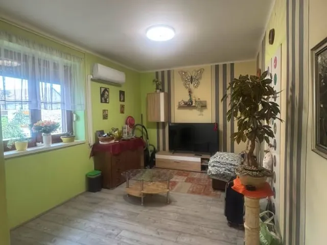 Eladó lakás Komló, Mikszáth Kálmán 62 nm