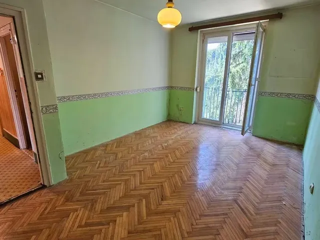 Eladó lakás Komló 54 nm