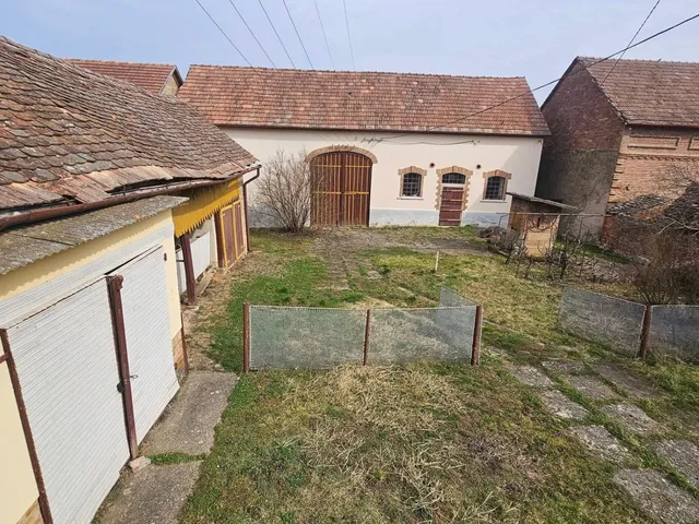 Eladó ház Komló, Mecsekfalu völgy 150 nm