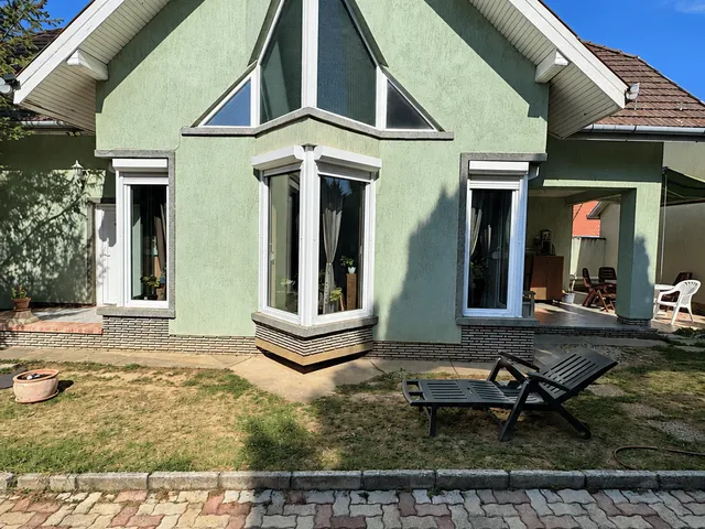 Eladó ház Kozármisleny 136 nm