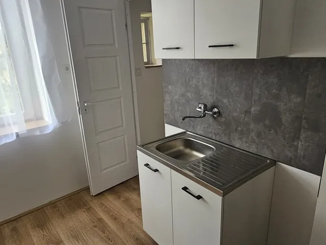 Eladó lakás Komló, Zrínyi Miklós 52 nm