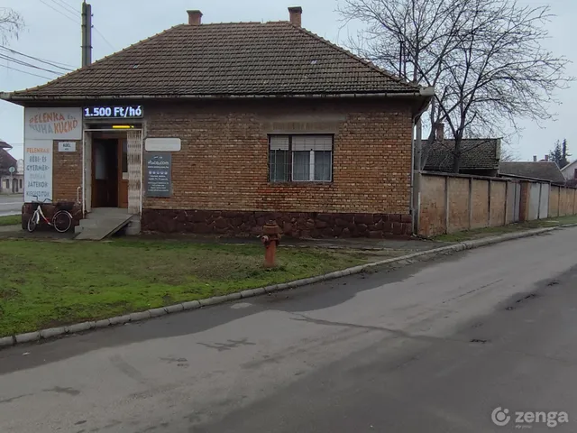 Eladó ház Szeged, Kiskundorozsma, Dorozsmai út 178 130 nm