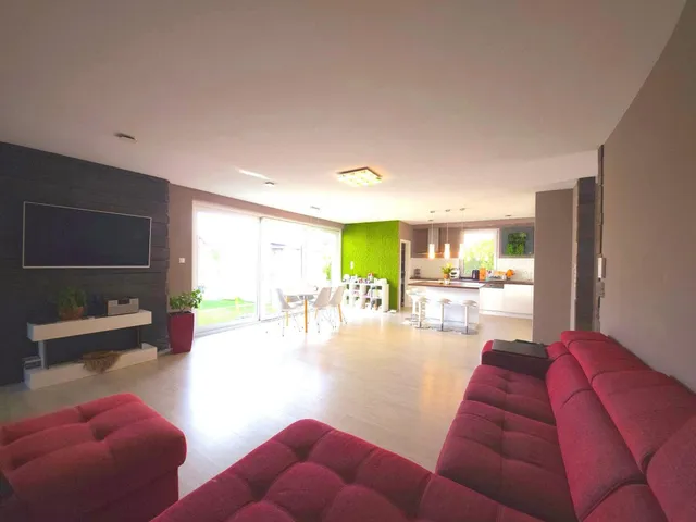 Eladó ház Deszk 228 nm