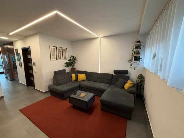 Eladó ház Szeged, Alsóváros 302 nm