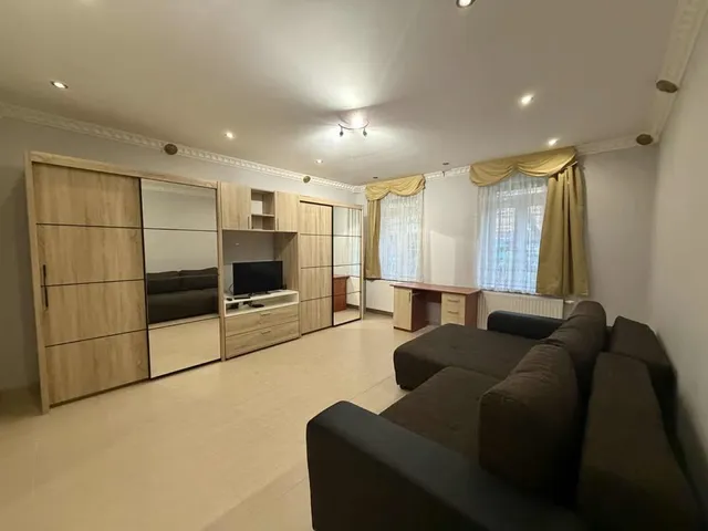 Kiadó ház Szeged, Északi városrész 100 nm