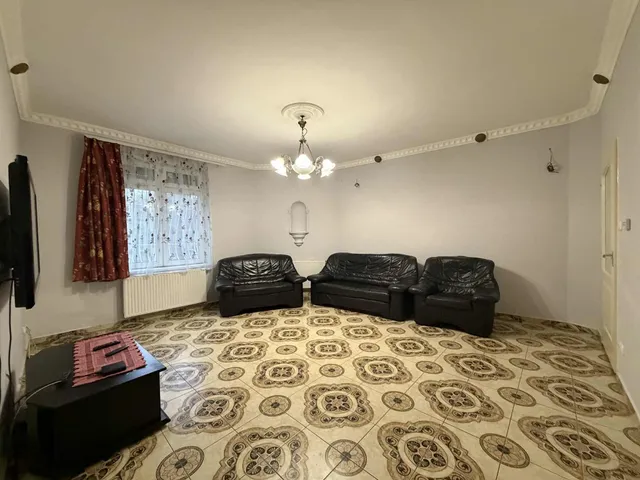 Kiadó ház Szeged, Északi városrész 100 nm