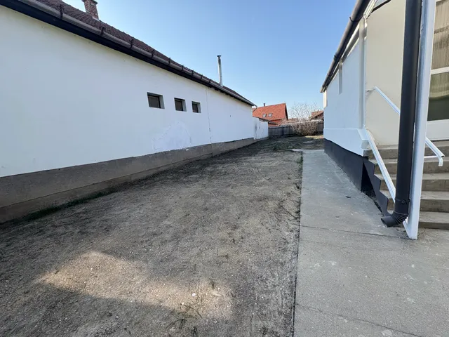 Eladó ház Szeged, Tápé 100 nm