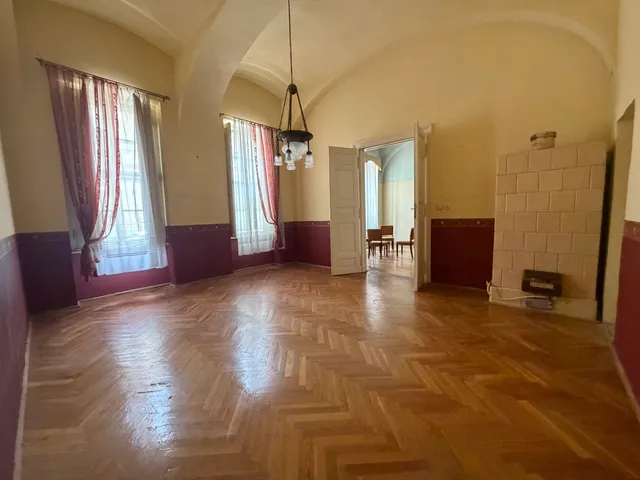 Eladó lakás Szeged, Belváros 169 nm