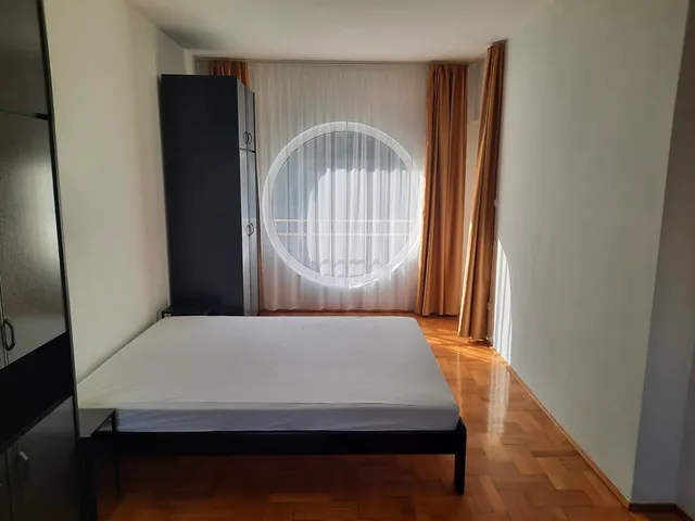 Kiadó ház Szeged, Alsóváros 100 nm