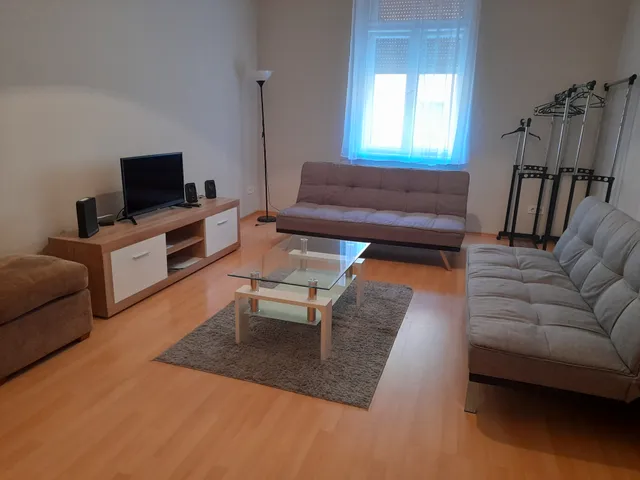 Eladó lakás Szeged, Belváros 98 nm