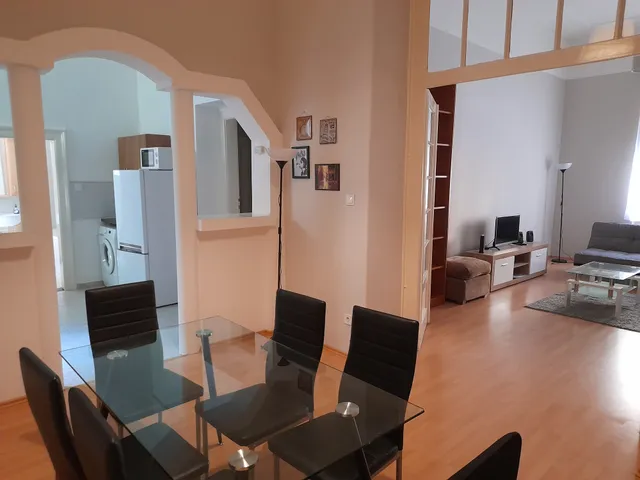 Eladó lakás Szeged, Belváros 98 nm