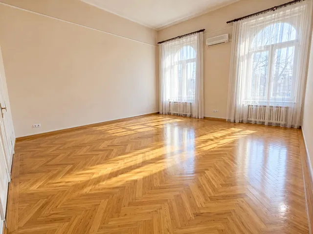 Eladó lakás Szeged, Belváros 56 nm