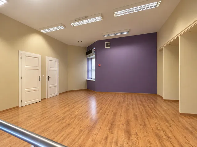Kiadó kereskedelmi és ipari ingatlan Szeged, Belváros 84 nm
