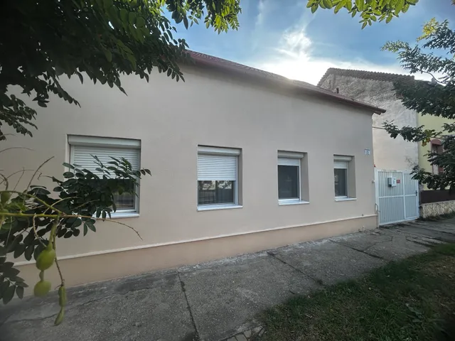 Eladó ház Szeged, Kiskundorozsma 135 nm