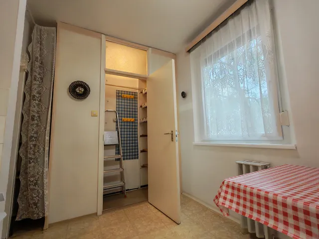 Eladó lakás Szeged, Makkosház 35 nm