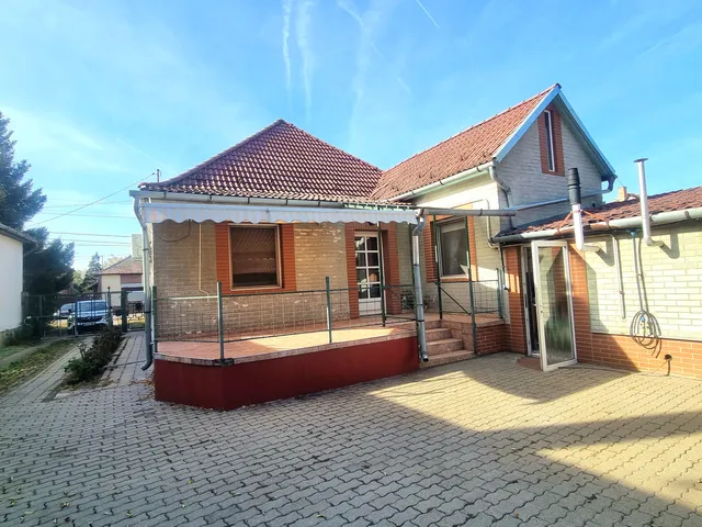 Eladó ház Szeged, Szőreg 132 nm