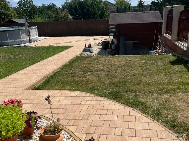 Eladó ház Litér 178 nm