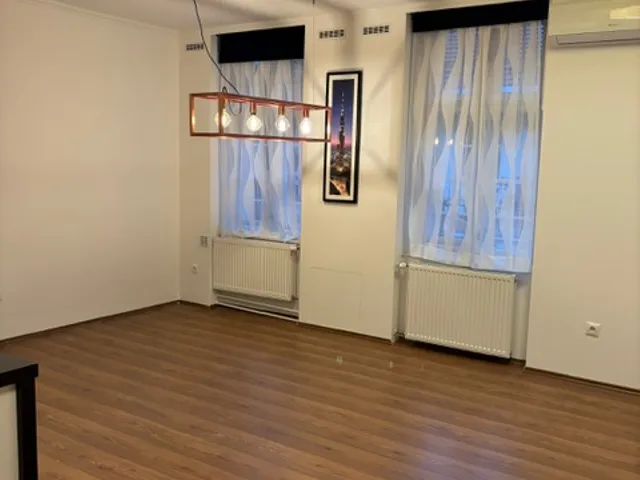 Kiadó lakás Budapest V. kerület, Széchenyi utca  80 nm