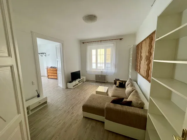 Kiadó lakás Budapest I. kerület, Attila út 73 nm