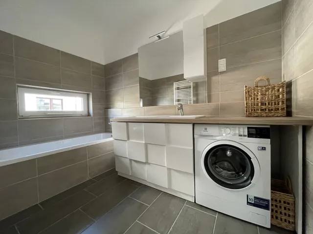 Kiadó lakás Budapest III. kerület, Pusztakúti út 52 nm