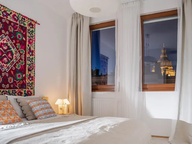 Kiadó lakás Budapest VI. kerület, Paulay Ede utca 50 nm