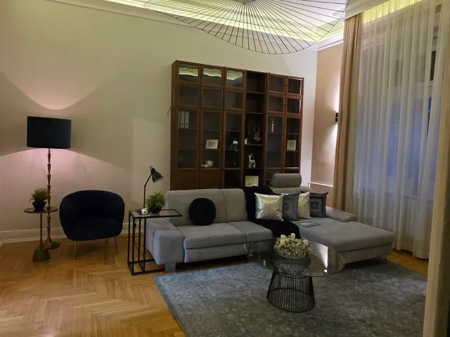 Kiadó lakás Budapest V. kerület, Honvéd utca 75 nm