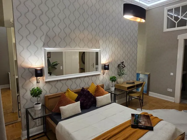 Kiadó lakás Budapest V. kerület, Honvéd utca 75 nm