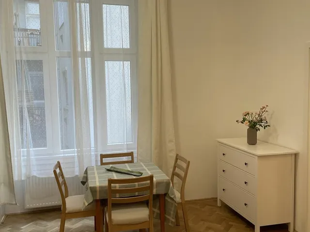Kiadó lakás Budapest I. kerület, Pauler utca 57 nm