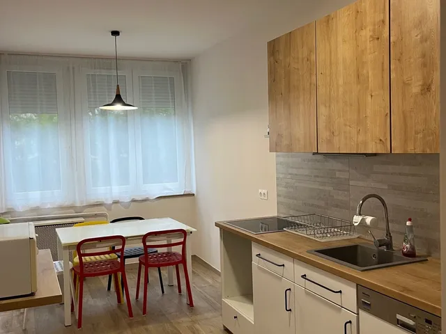 Kiadó lakás Budapest XIII. kerület, Tömöri utca 58 nm