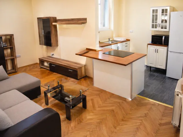 Kiadó lakás Budapest IX. kerület, Lónyay utca 70 nm