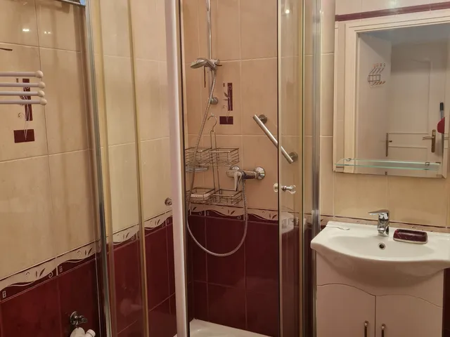 Kiadó lakás Budapest IX. kerület, Csengettyű utca 52 nm