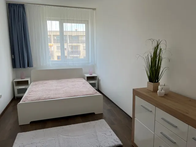 Kiadó lakás Budapest III. kerület 74 nm