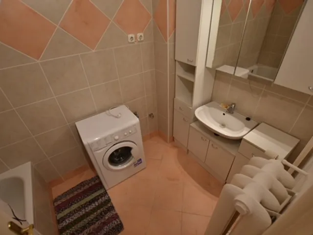 Kiadó lakás Budapest VII. kerület, Rumbach Sebestyén utca 66 nm