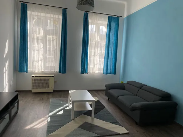 Kiadó lakás Budapest VIII. kerület, Illés utca 48 nm