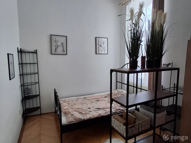 Kiadó lakás Budapest V. kerület, Andrássy út 67 nm