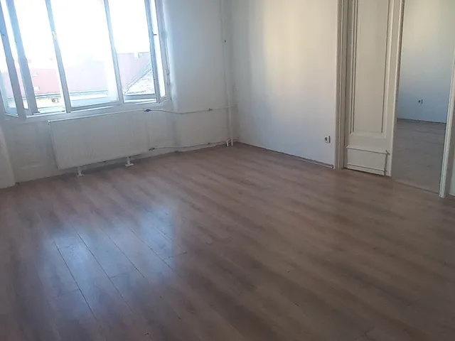 Kiadó lakás Budapest VII. kerület, Dohány utca 78 nm