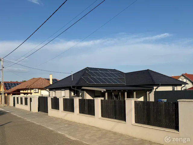 Eladó ház Boldog, Bartók Béla út 17 150 nm