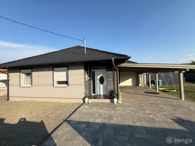 Eladó ház Boldog, Bartók Béla út 17 150 nm