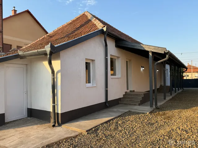 Eladó ház Boldog, Kossuth Lajos utca 44 100 nm
