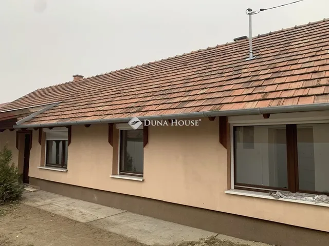 Eladó ház Örkény 75 nm
