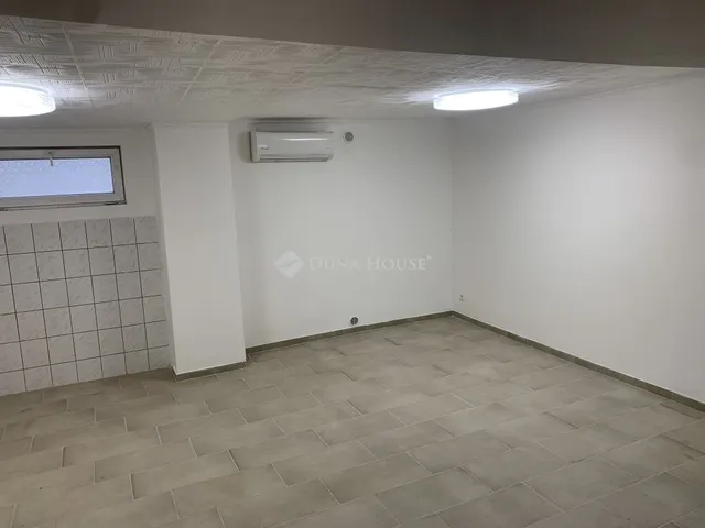 Eladó ház Örkény 75 nm