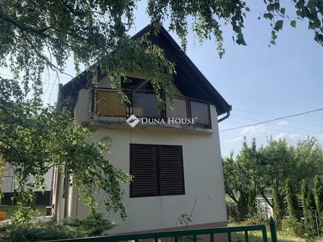 Eladó nyaraló Szolnok, Szandaszőlős 90 nm
