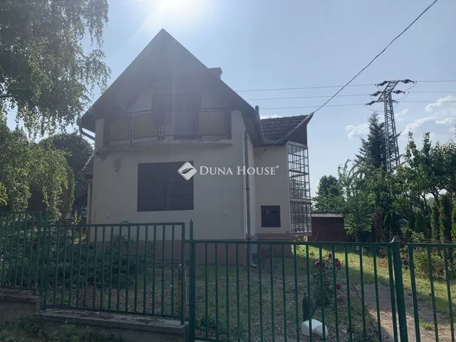 Eladó nyaraló Szolnok, Szandaszőlős 90 nm