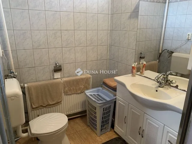 Eladó ház Örkény 157 nm