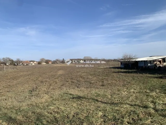 Eladó telek Hernád 3808 nm