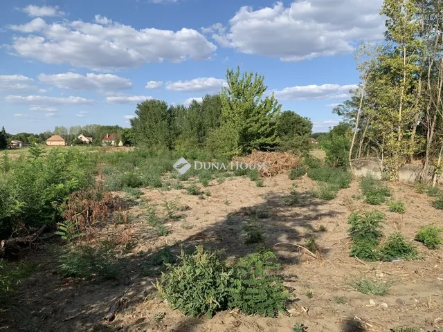 Eladó telek Hernád 1777 nm