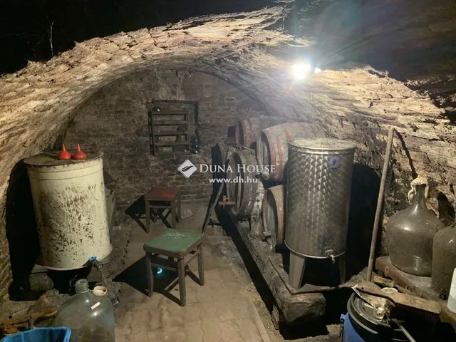 Eladó mezőgazdasági ingatlan Pilis 27 nm